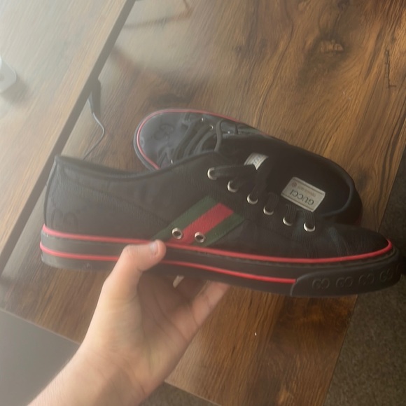 gucci off the grid sneaker size 10 mens black with green and red color